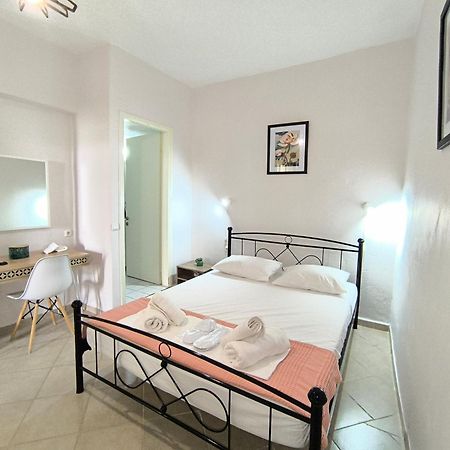 Poseidon Apartments Gaios Bagian luar foto