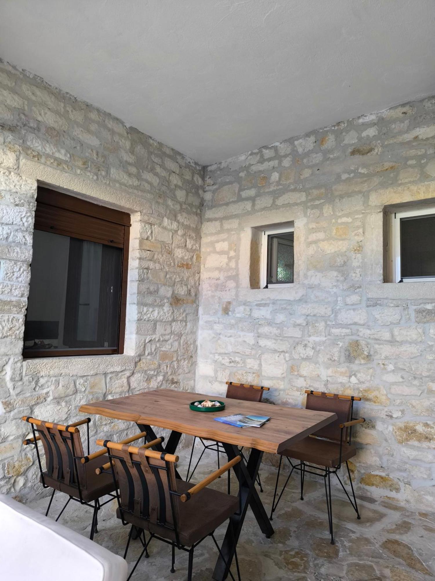 Poseidon Apartments Gaios Bagian luar foto