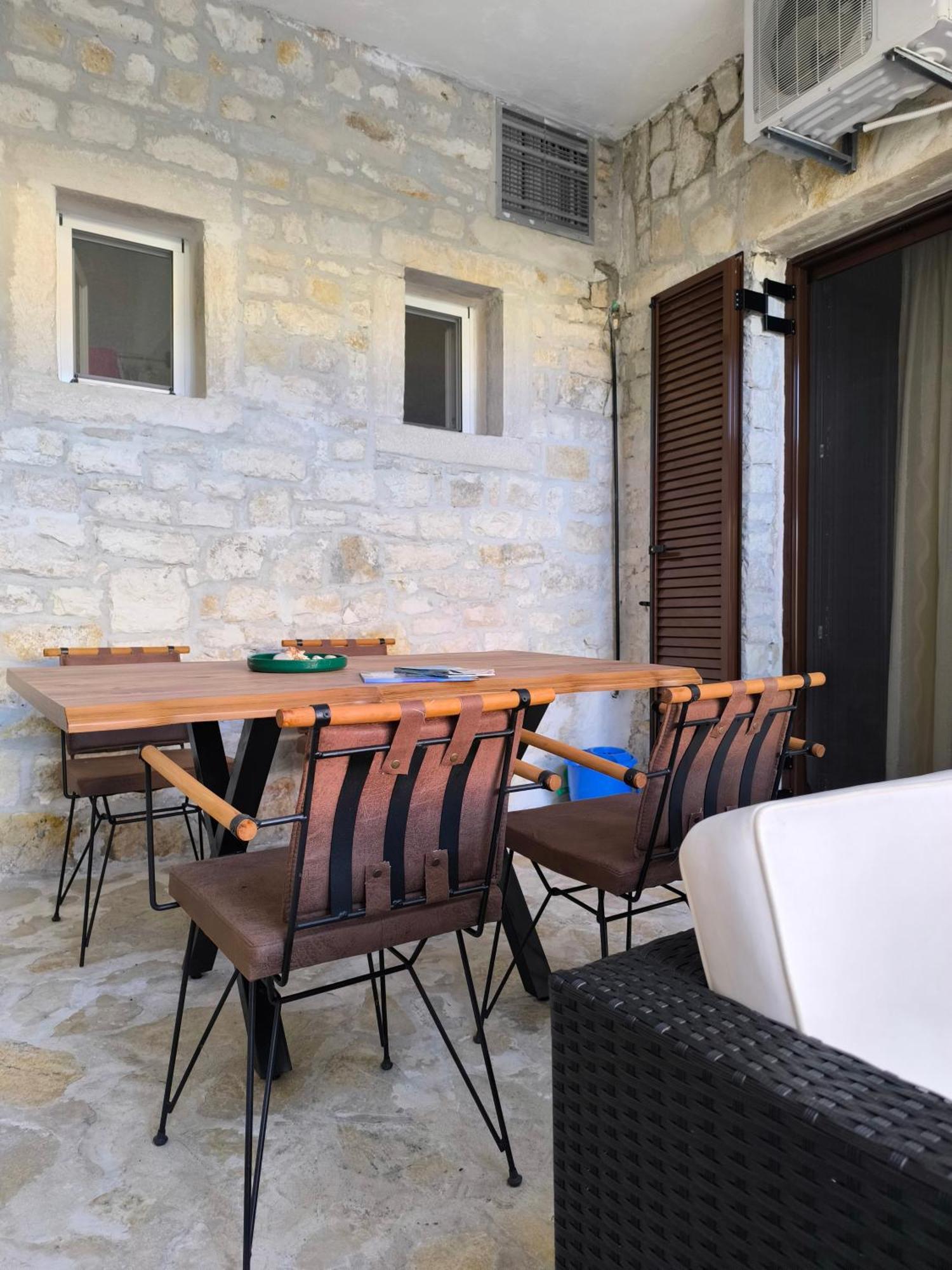 Poseidon Apartments Gaios Bagian luar foto