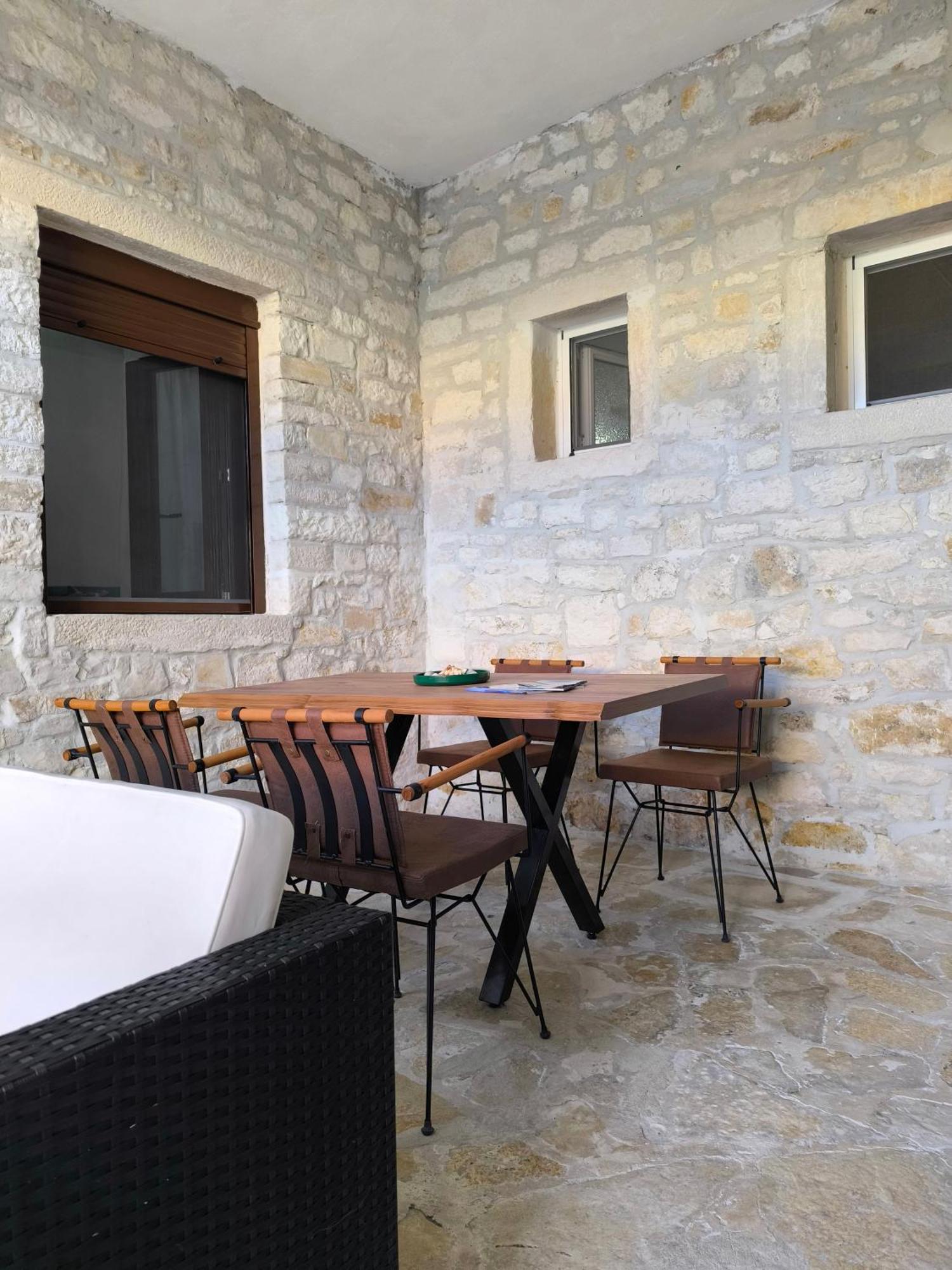 Poseidon Apartments Gaios Bagian luar foto
